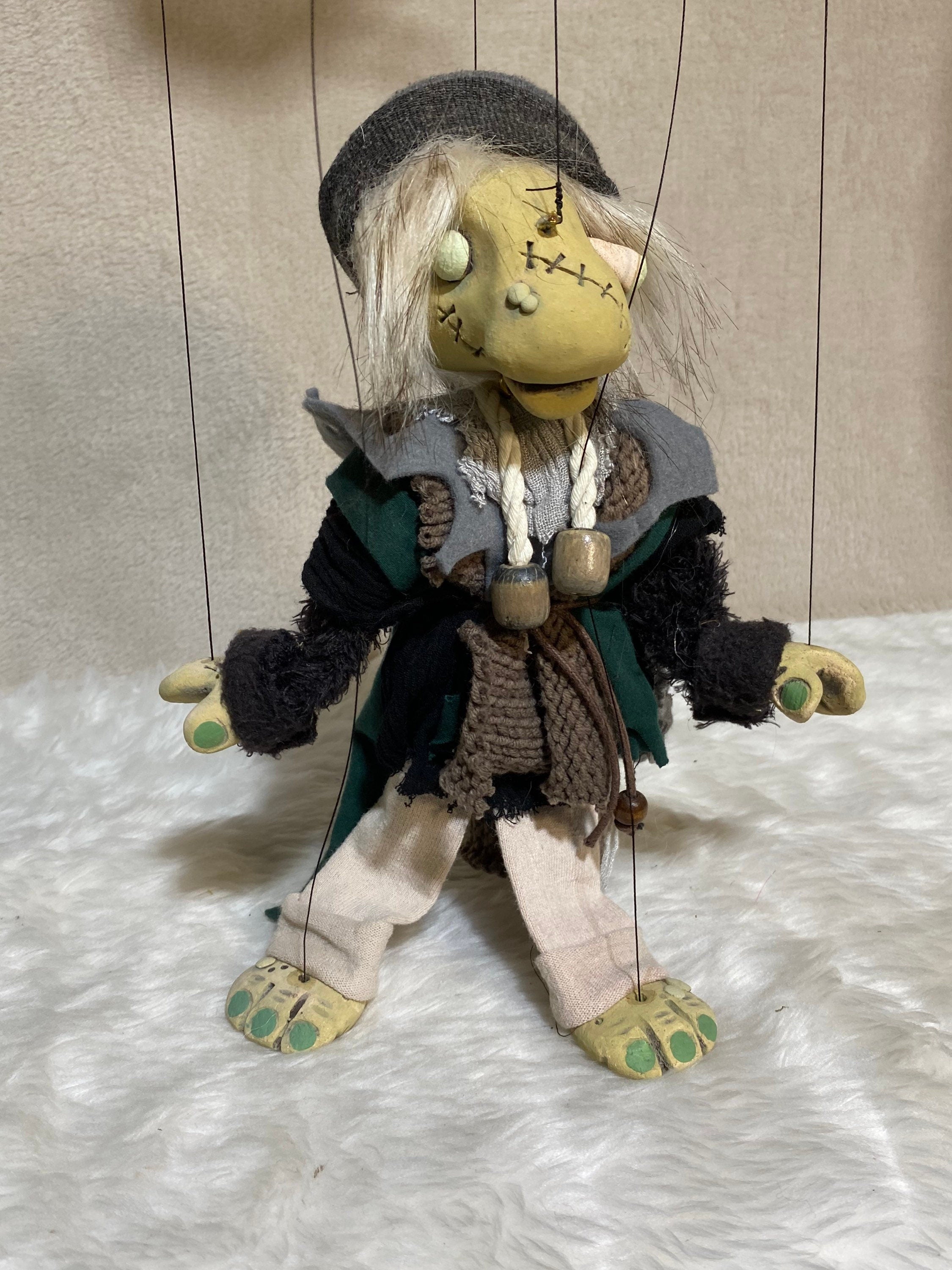 Grogg - a Zombling marionette