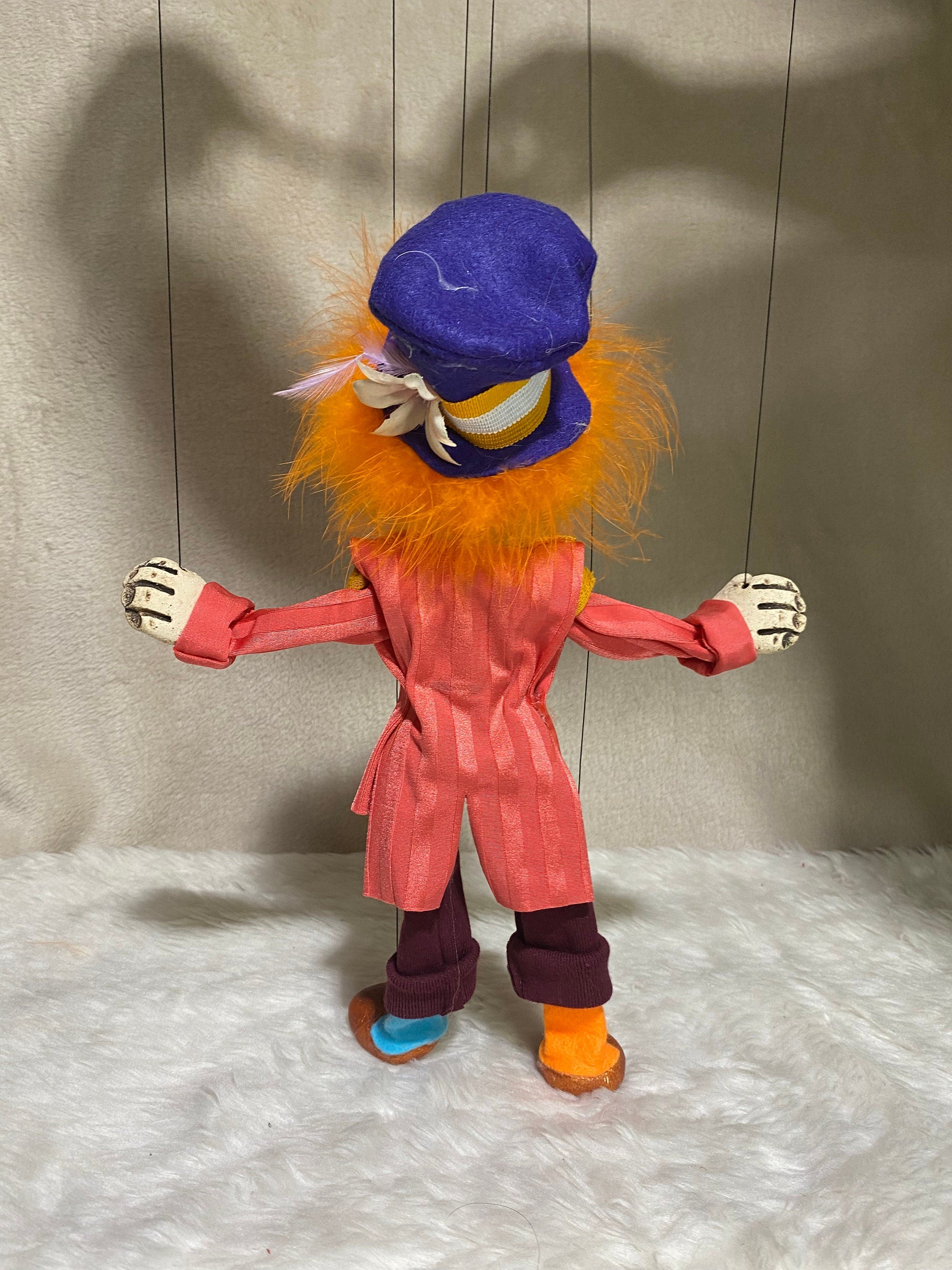 The Mad Hatter: Alice in Wonderland Marionette Puppet